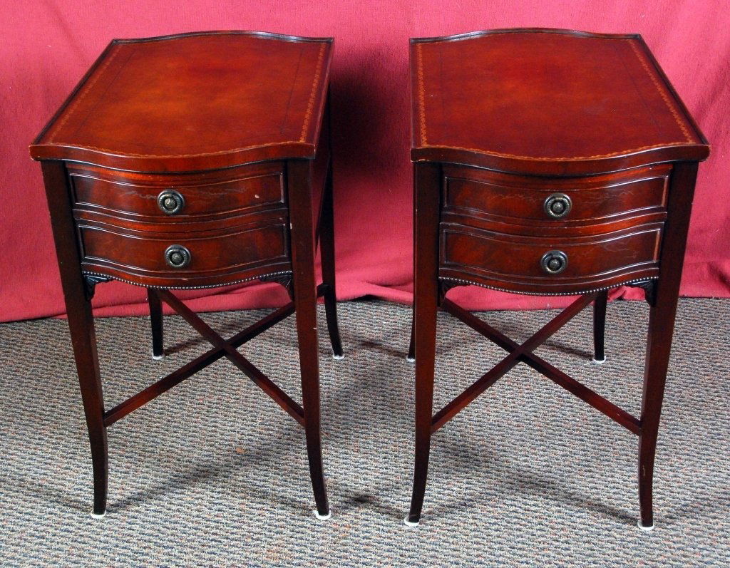 Two Imperial Mahogany End tables (1 of 7)