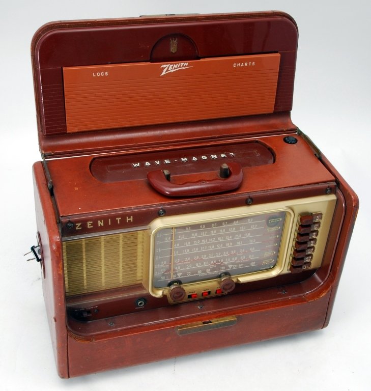 Zenith Trans-Oceanic Wave Magnet Model A600L (1 of 5)