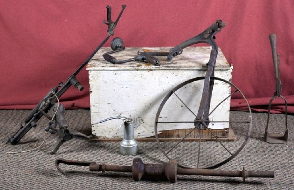 Vintage Tool Box and Tools (1 of 7)