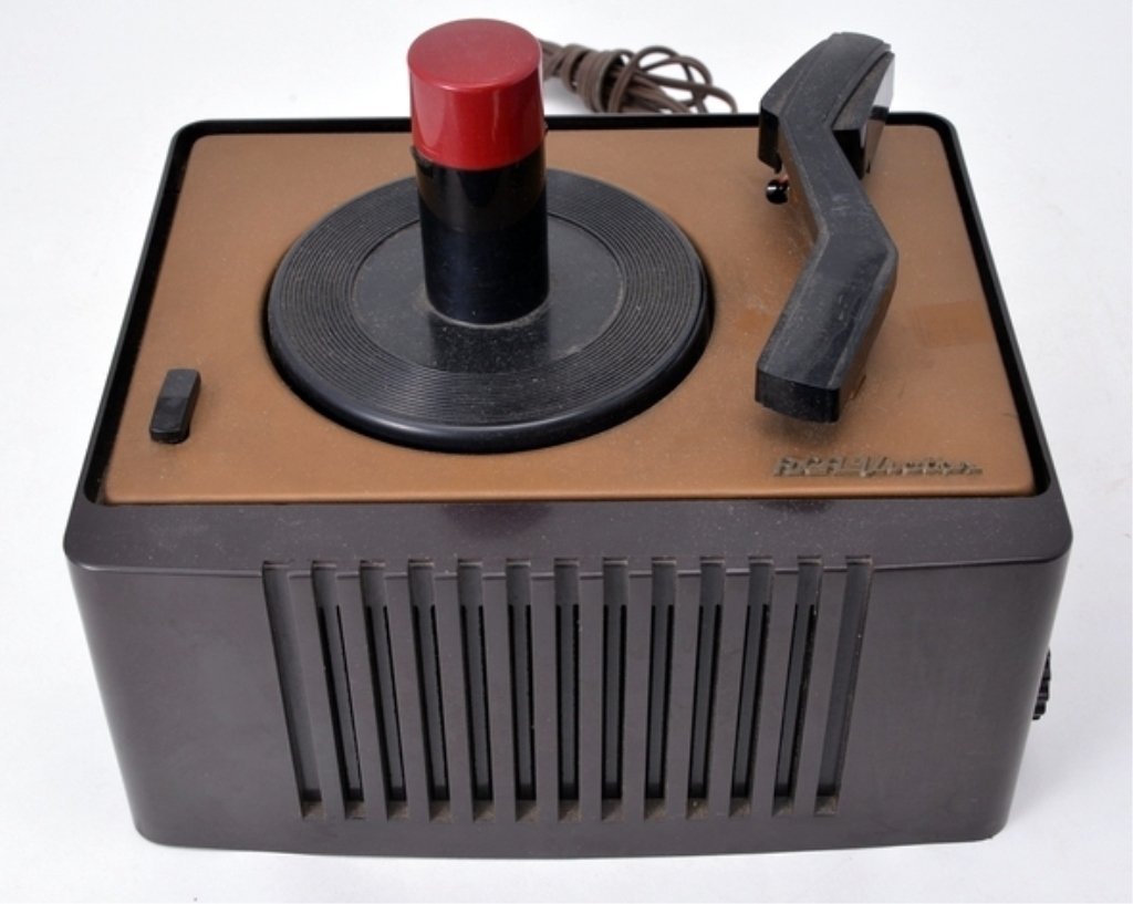 RCA Victor 45 Turntable Model 45-EY-2 (1 of 4)