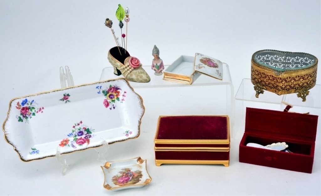 Royal Albert Dresser Tray, Hat Pins & Ceramics (1 of 7)