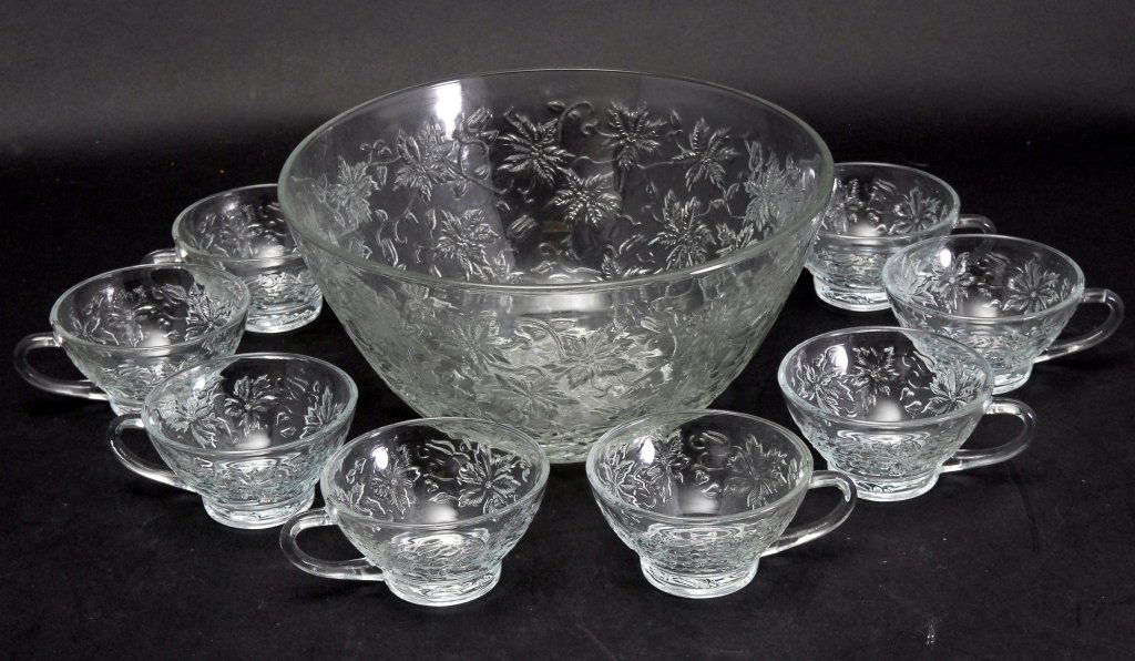 Princess House Fantasia Punch Bowl & 8 Cups
