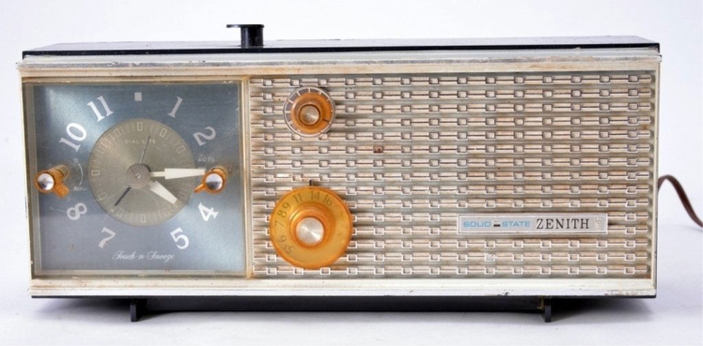 Zenith Touch & Snooze Dial Lite Radio: Model Y276C.