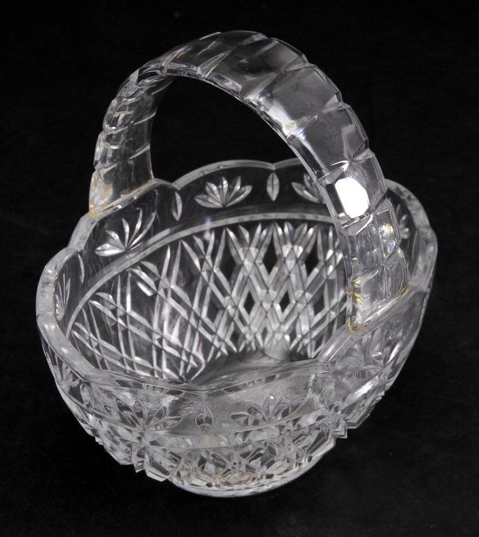 Princess House Crystal Basket w/Handle (1 of 3)