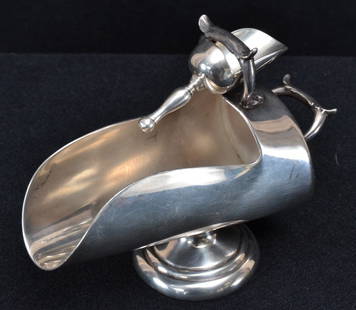 Silverplate Sugar Scuttle w/Sugar Shovel: Made in England, 5.5" long x 4.5" tall.