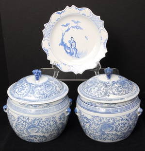 Blue & White Oriental Decor Covered Jars & Plate: Pair of covered jars w/finials and loop handles (8" tall) and 8.5" diameter plate marked Italy.