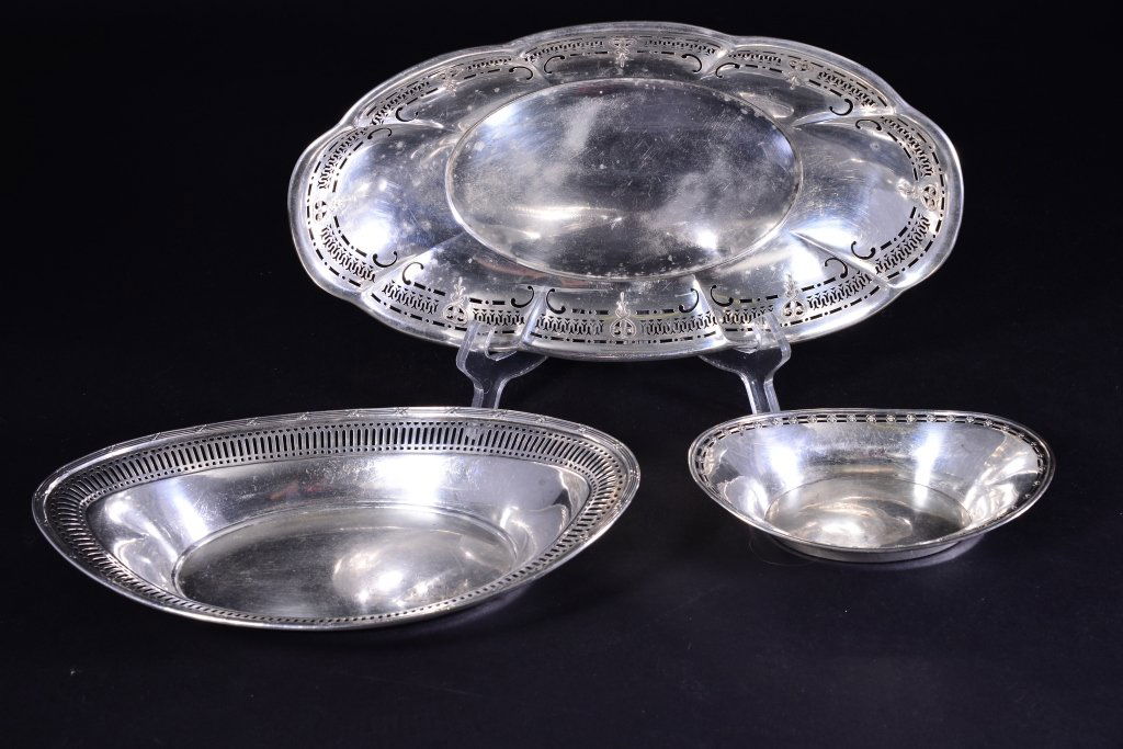 Sterling Pierced Bread & Tidbit Trays (1 of 6)