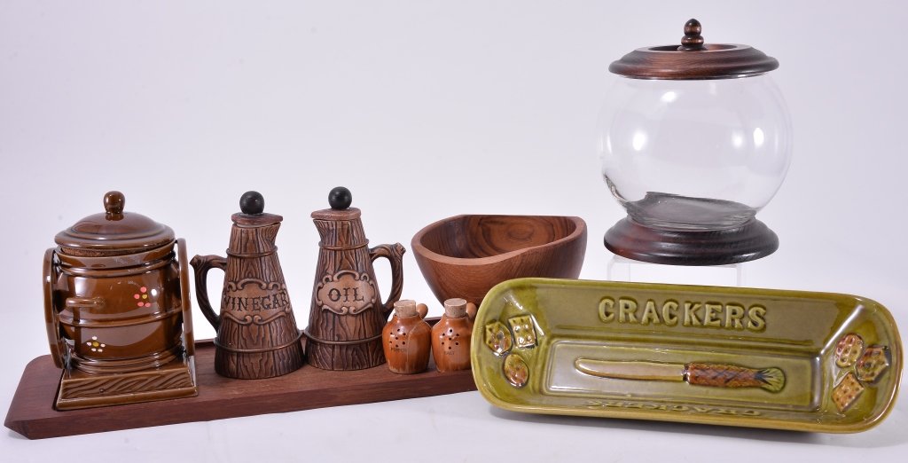 14 Pcs Ceramic & Wood Servers (1 of 2)