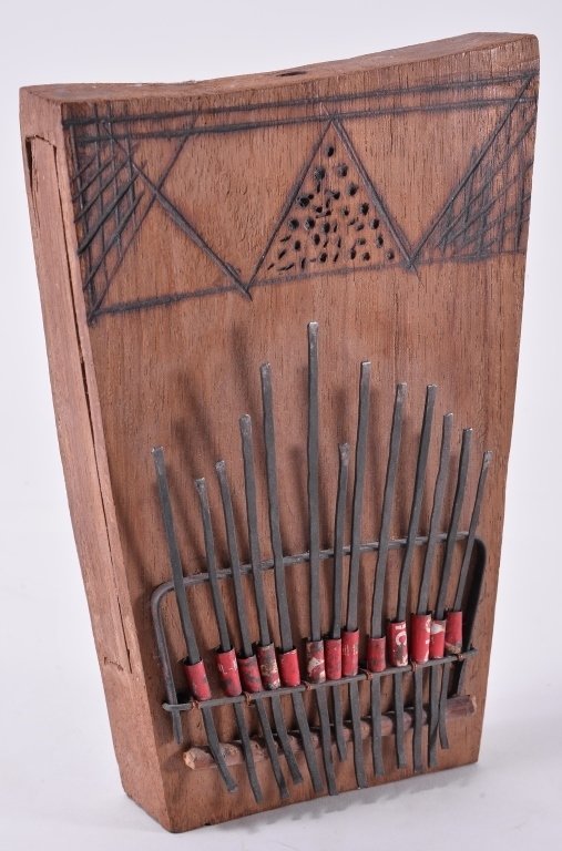 Vintage African 13 Key Kalimba Thumb Piano: 11" x 7.25" widest point.