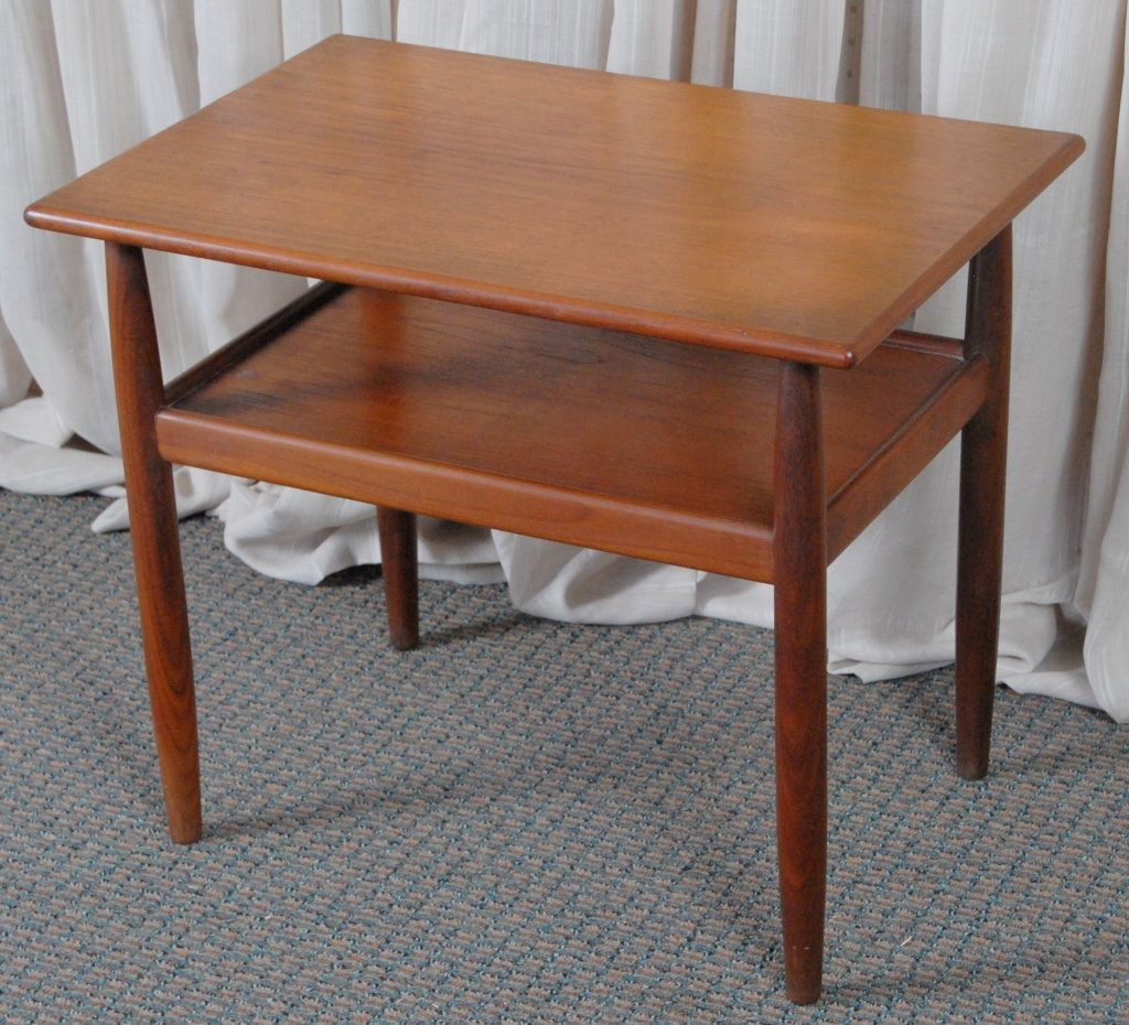 Vintage Danish Teak Side Table w/Lower Shelf (1 of 4)