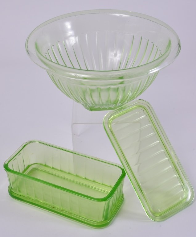 Vintage Green Kitchen Glass: 11"Diameter mixing bowl together w/8.5"L covered refrigerator dish.
