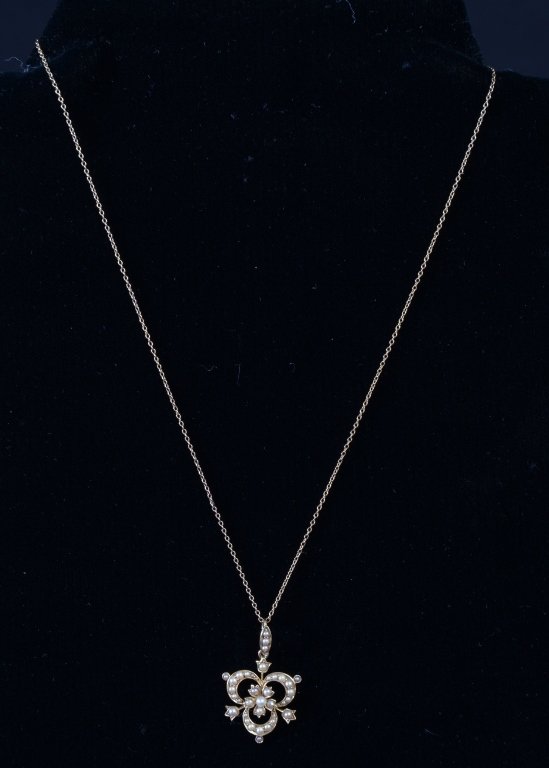 14K Gold Chain & Pendant w/Pearls (1 of 2)