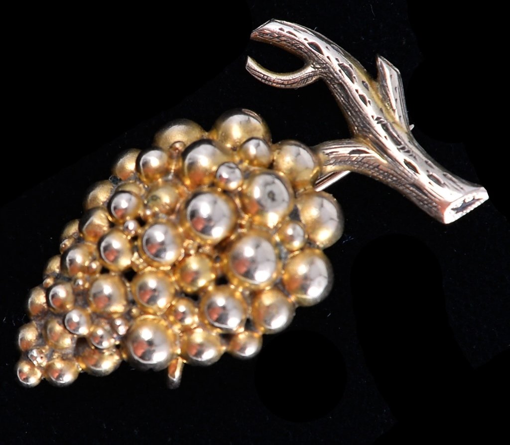 14K Grape Cluster Pin & Pendant (1 of 2)