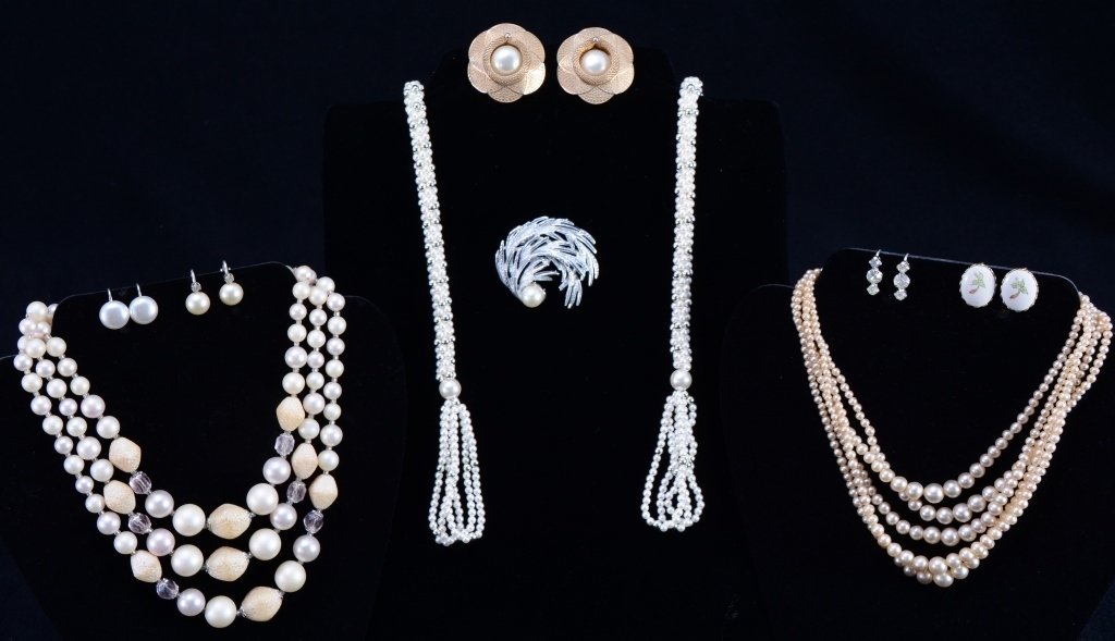 Estate Costume Jewelry w/Pearls: Including necklaces, earrings (one pearl & rhinestone marked Trifari w/crown) together w/rhinestone & ceramic earrings.