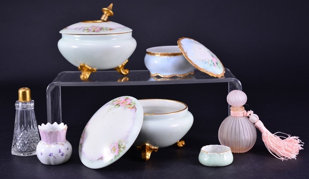 Vintage Ladies Vanity Lot (1 of 3)