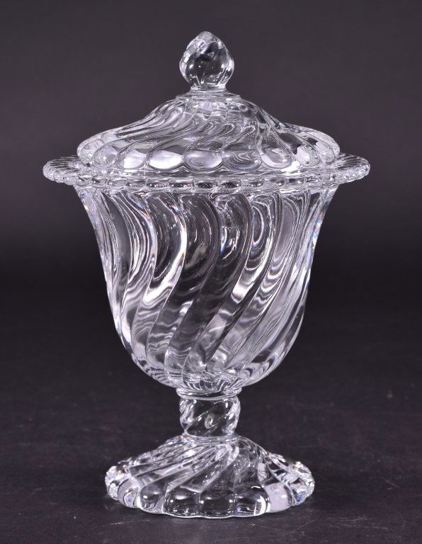 Fostoria Colony Glass Footed Covered Urn (1 of 2)