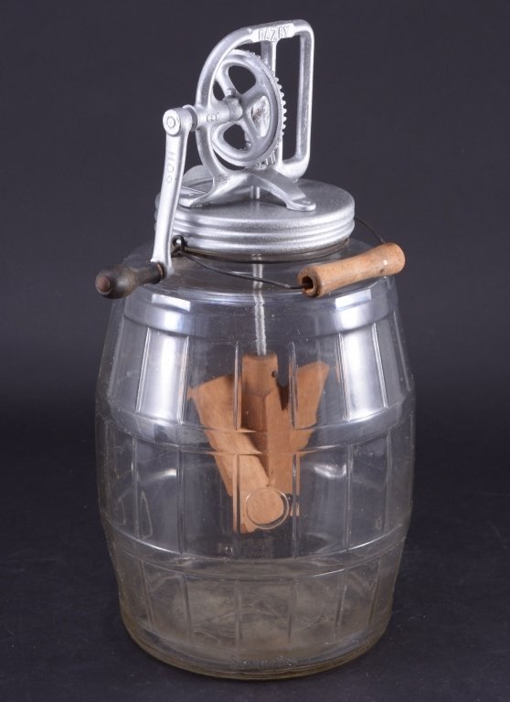 Vintage Dazey Hand Crank Butter Churn (1 of 4)