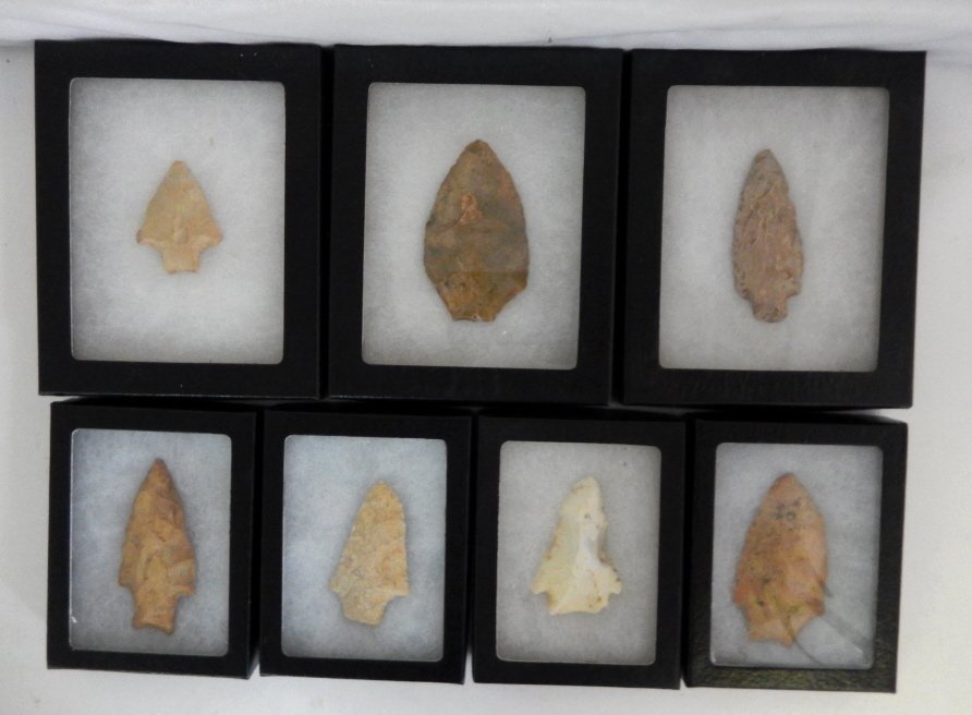 7 Arrowheads & Scrapers (1 of 1)