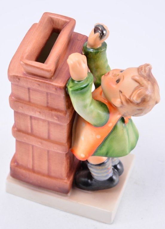 Hummel Little Thrifty Bank 118, TMK 2 (1 of 5)