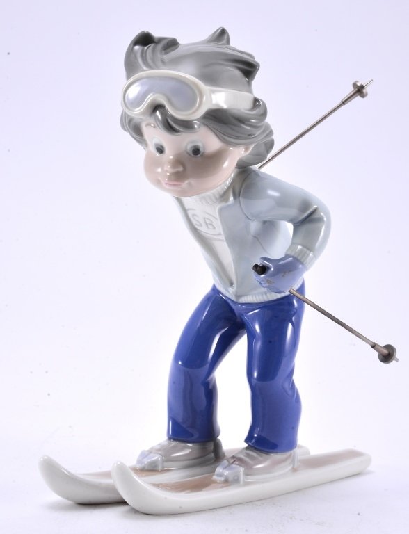 Lladro Billy, The Skier 5136 (1 of 5)