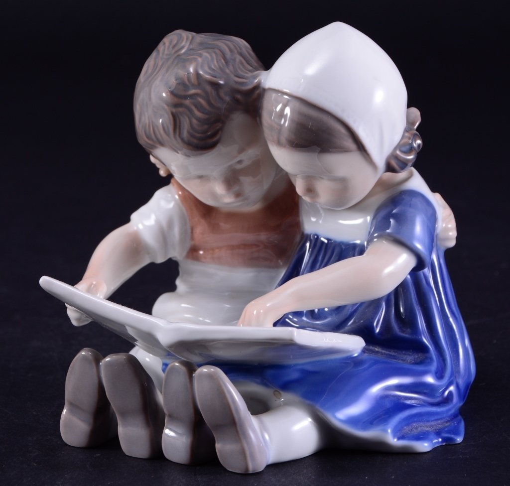 Bing & Grondahl Boy & Girl 1567: 4" tall.
