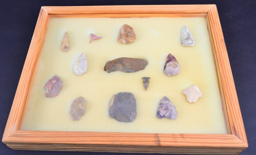 NWFL Scrapers and Arrowheads in Wooden Box: Box 12" x 15".