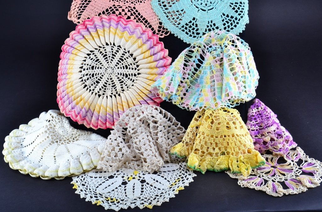 10 Colorful Vintage Crocheted Doilies: 8" to 15" diameter.