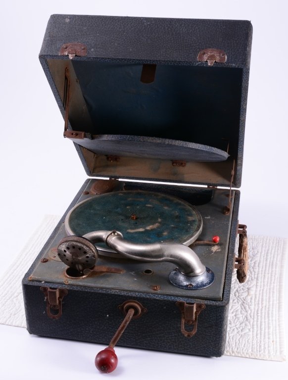 Vintage Phonola Phonograph: Waters Conley Company phonograph, as found.