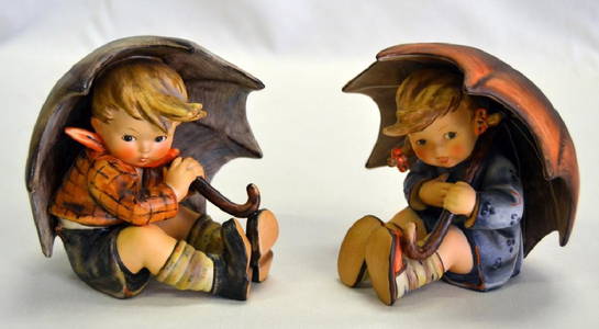 Hummel Umbrella Boy & Girl #152/0, TMK 6