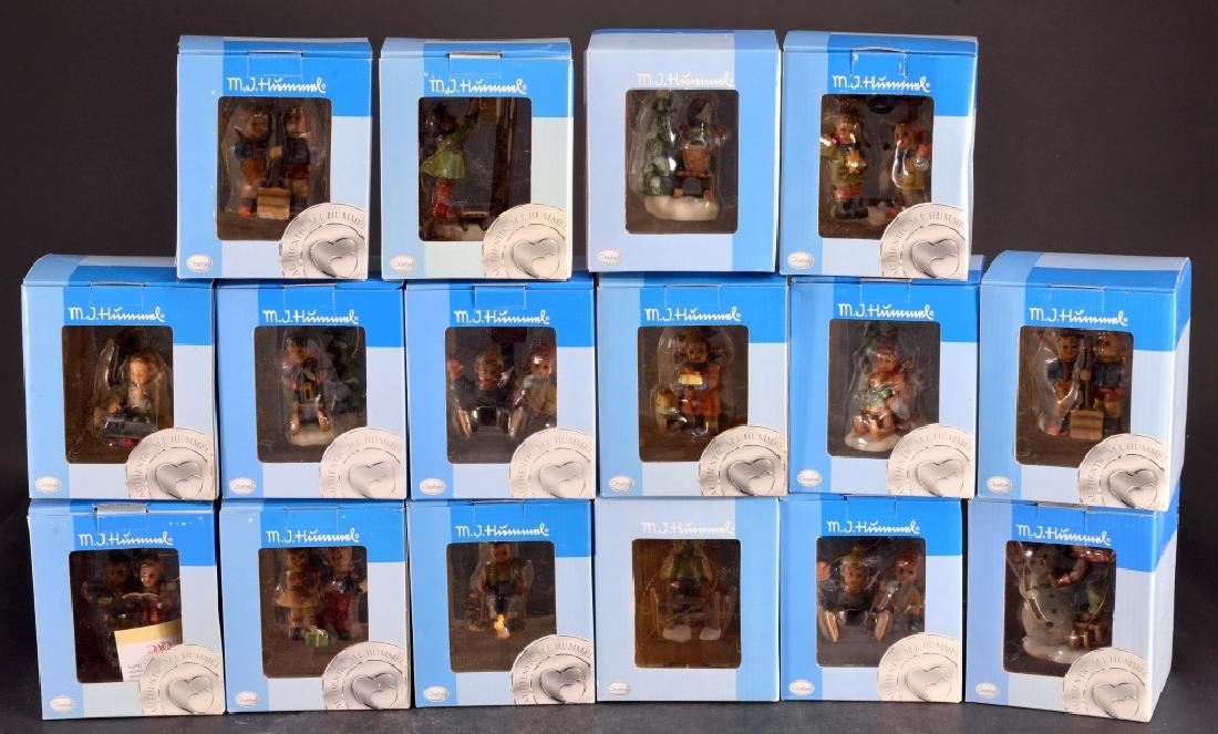 15 Hummel Boxed Ornaments (1 of 6)