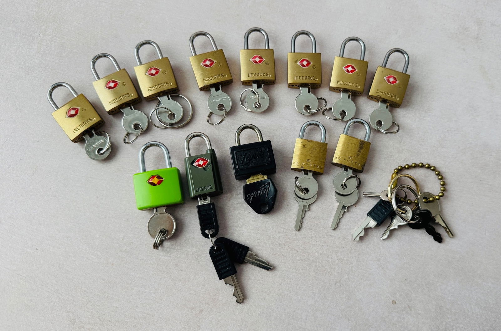 Brinks and Samsonite TSA Approved Travel Padlocks with Matched Keys (1 of 1)