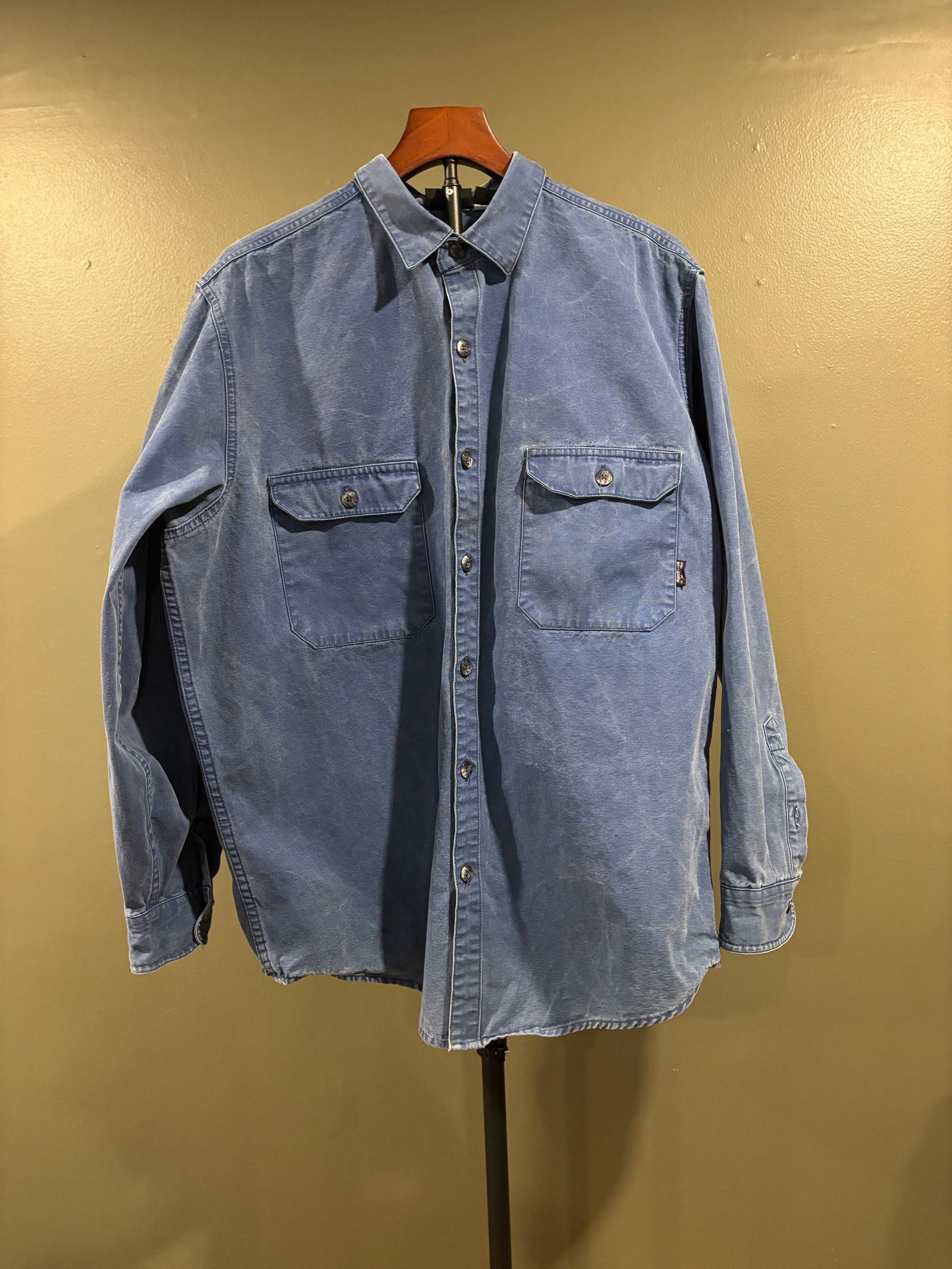 Vintage Patagonia Heavy Cotton/ Canvas Button-Down Work Shirt Men's XL: Patagonia heritage-style long-sleeve button-down men's work shirt circa Late 90's. Features a workwear-weight cotton canvas fabric, dual chest pockets, and a relaxed utilitarian fit typical of Patagon