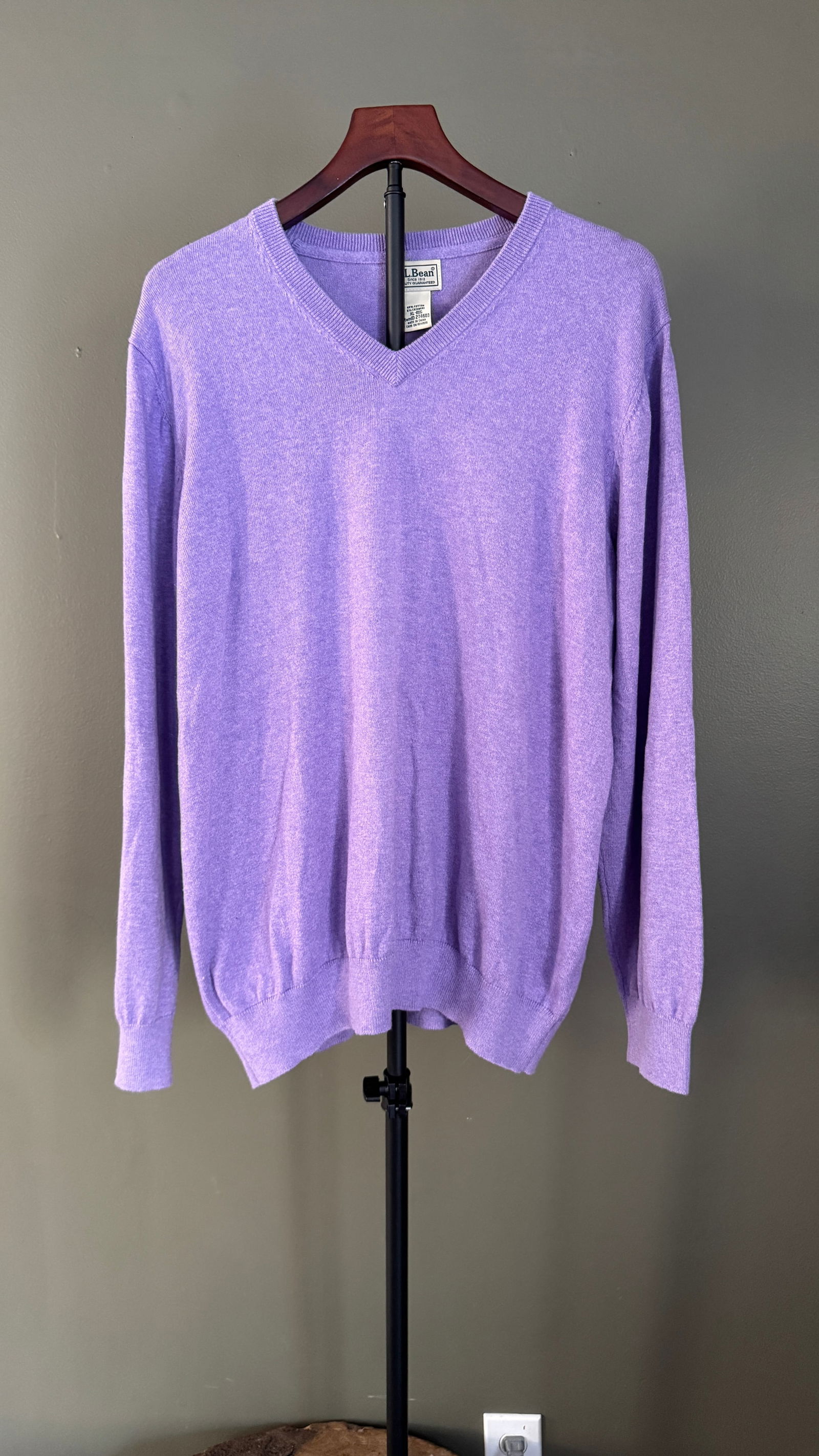 L.L. Bean Lavender V-Neck Knit Sweater, Men's XL (1 of 3)