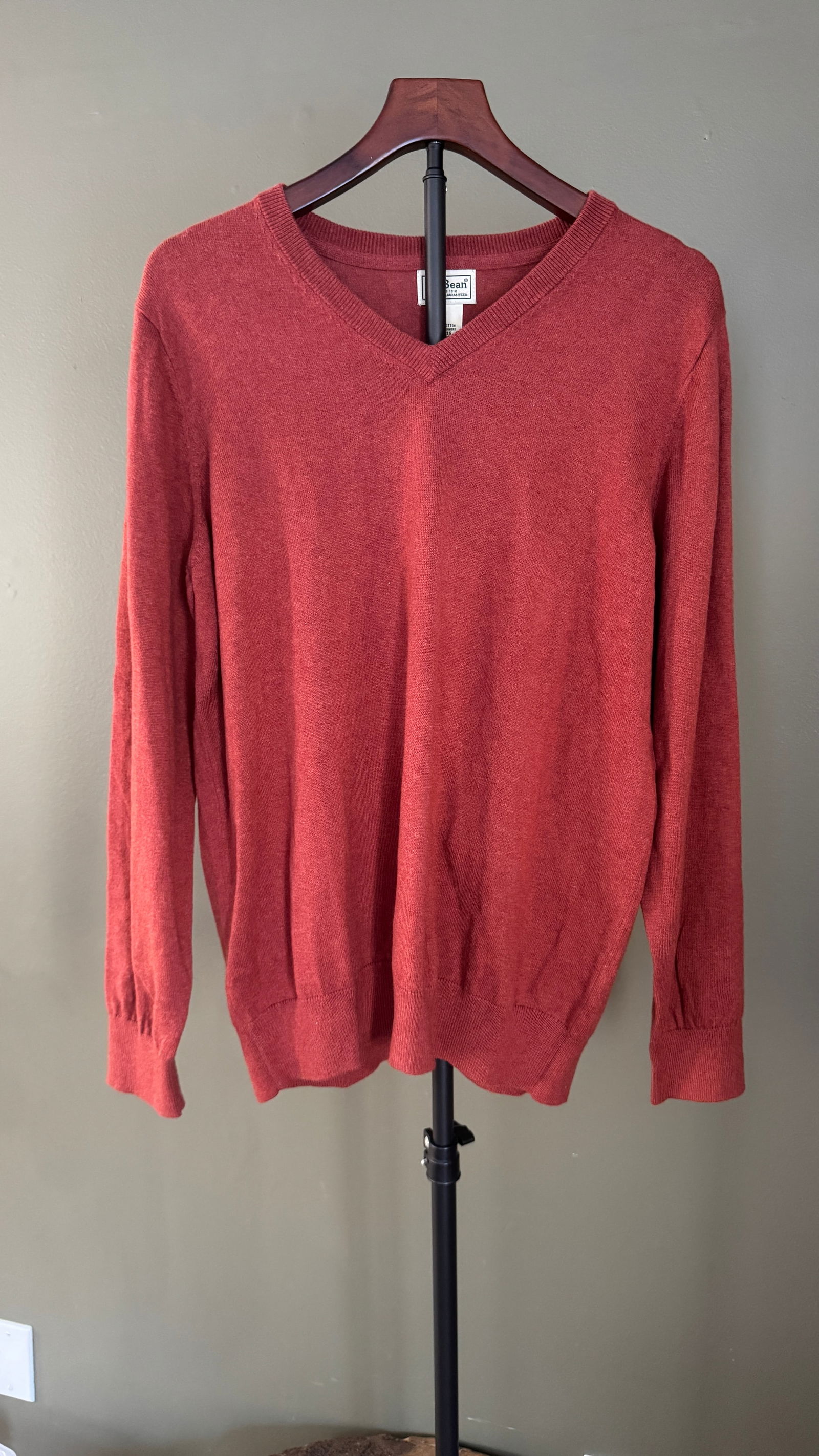 L.L. Bean Red V-Neck Cotton & Cashmere Sweater, Men's Large (1 of 4)