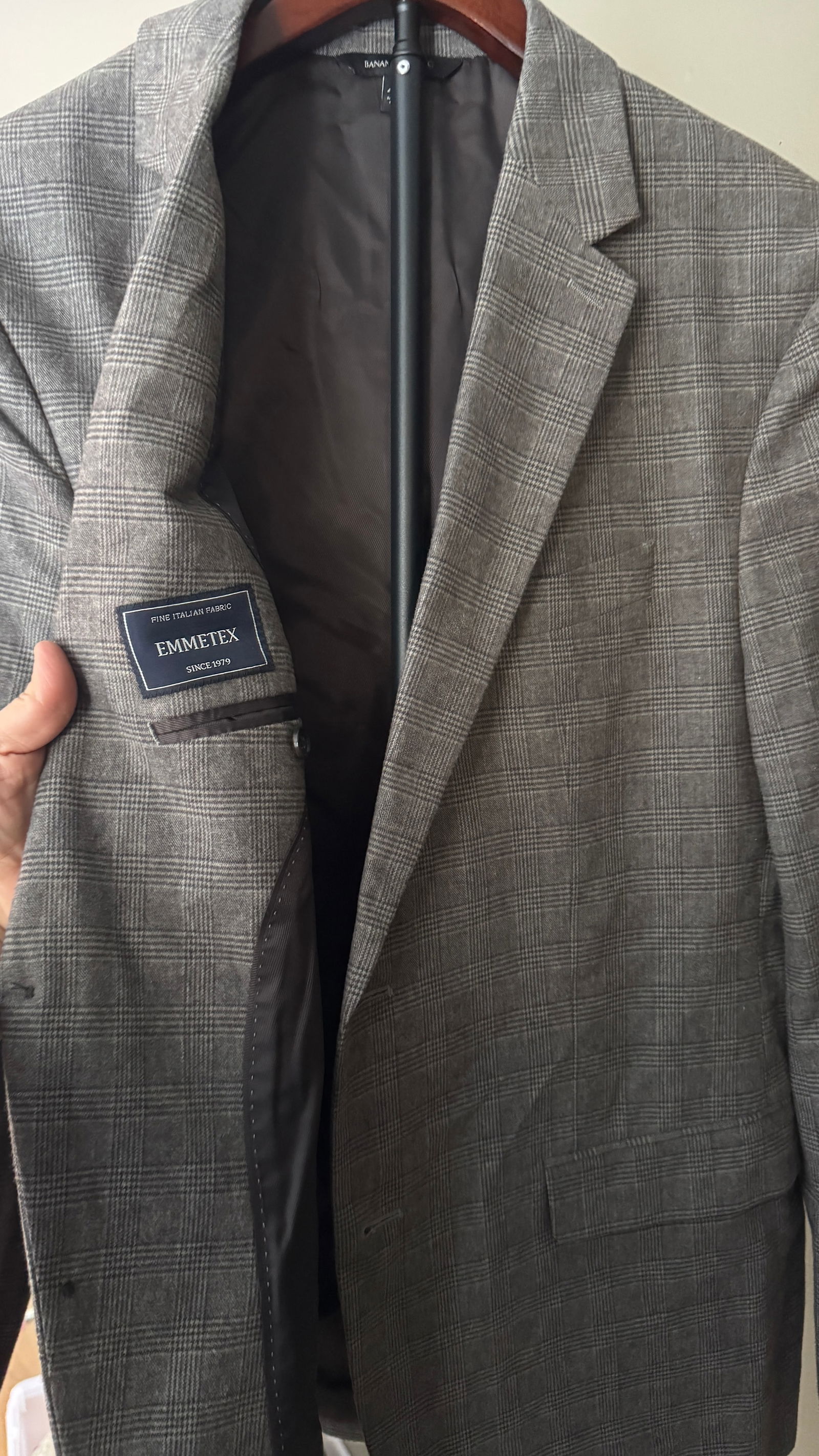 Banana Republic Emmetex Italian Wool Sport Coat, Size 44R (c. 1979): Men's sport coat by Banana Republic, tailored in a refined small-scale check using Emmetex fine Italian fabric, featuring notch lapels and a clean, modern slim-fit silhouette suitable for versatile we