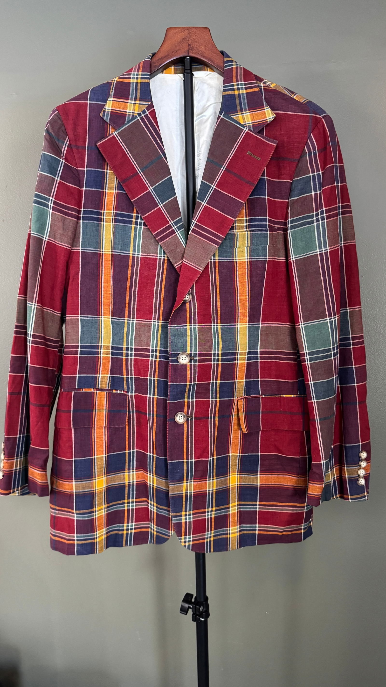 Arthur Richards Sport Bold Plaid Men's Sport Coat (1 of 5)