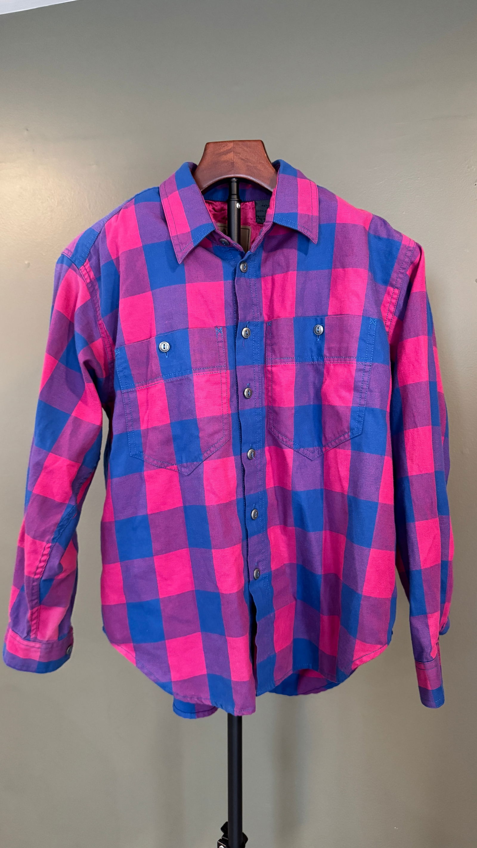 Lizwear Pair of Plaid Cotton Button-Down Shirts (1 of 4)