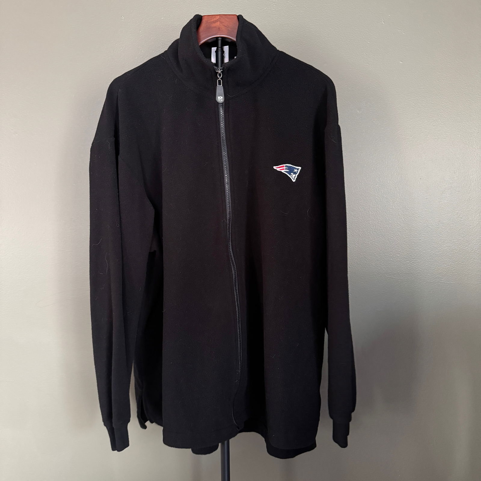 New England Patriots Full-Zip Fleece Jacket, NFL Licensed, Size XL (1 of 4)