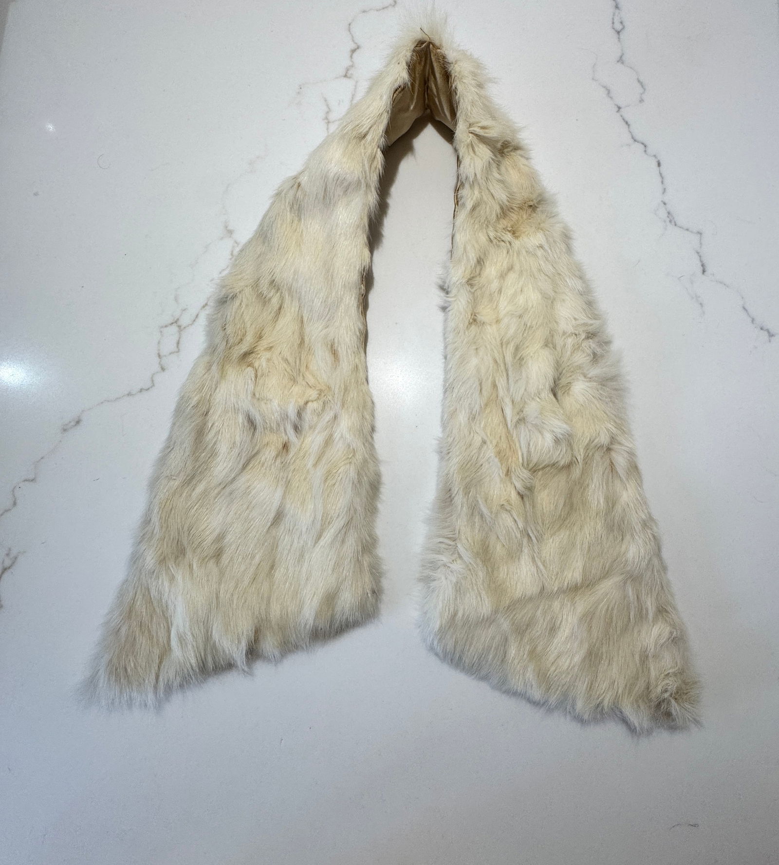 Vintage Ivory Fur Neck Scarf with Satin Lining (1 of 3)