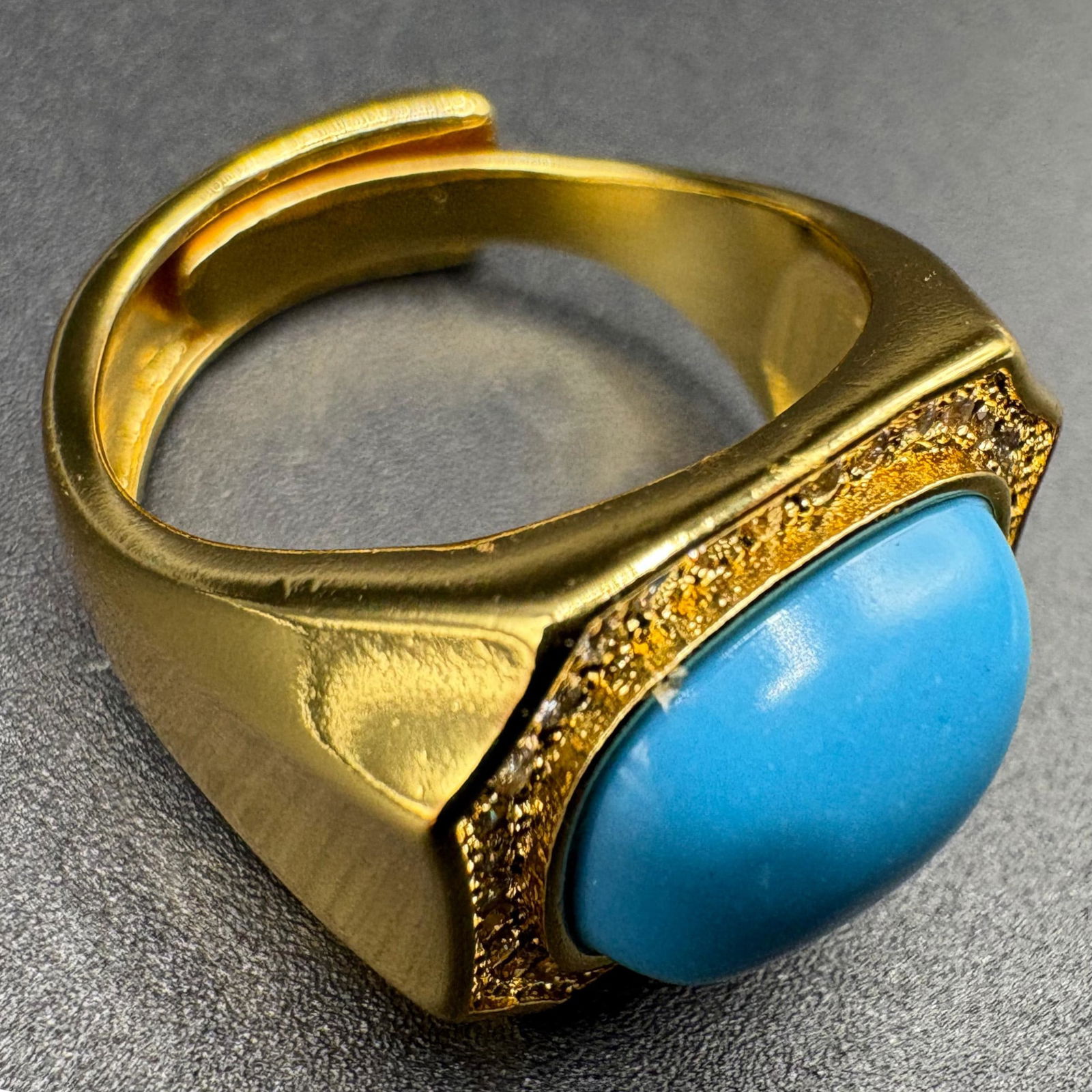Vintage Turquoise Alloy Statement Ring (1 of 3)