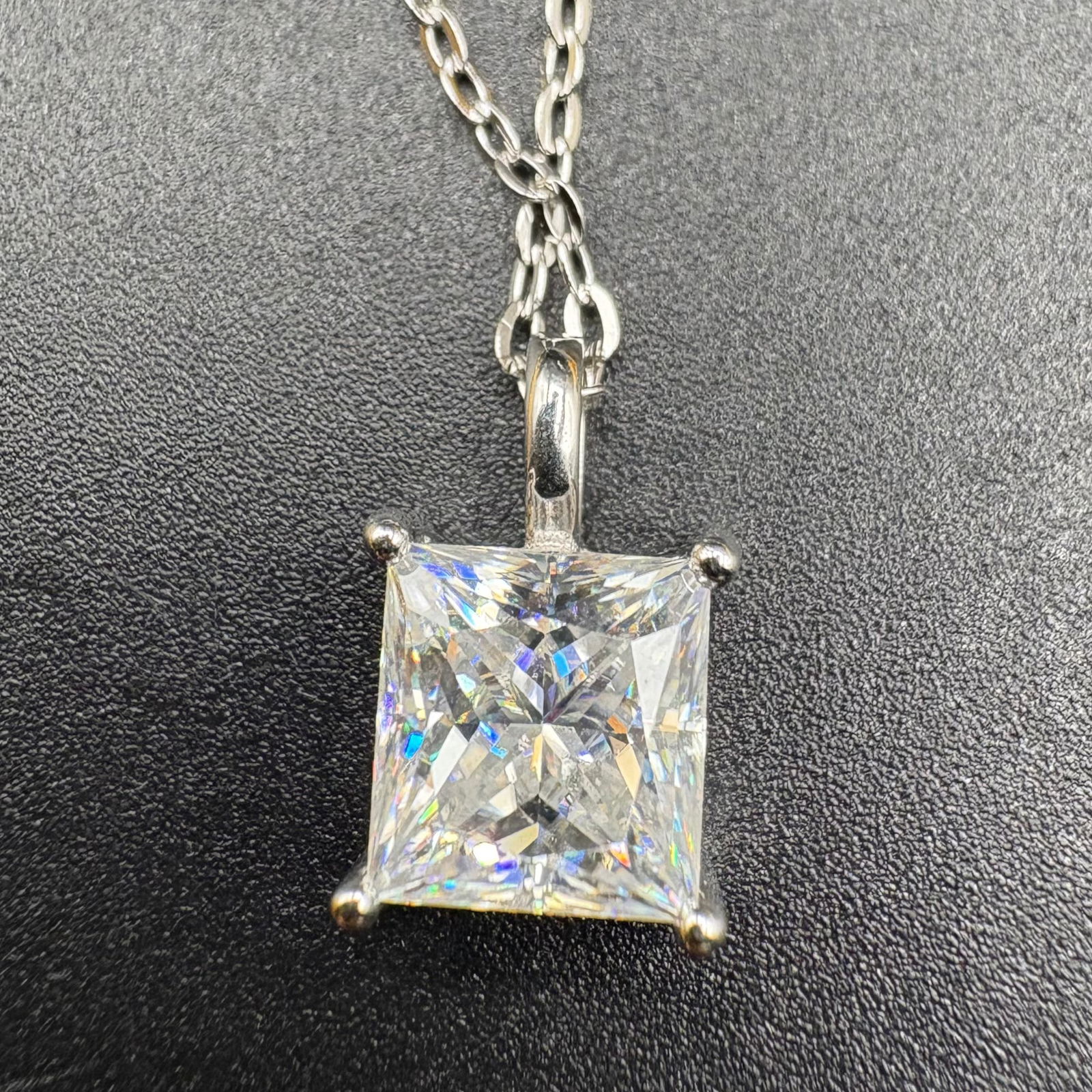 Marquise Cut 2CT Moissanite Solitaire S925 White Gold Plated Necklace: This sophisticated pendant necklace is elegantly crafted in S925 sterling silver and plated with premium white gold for a brilliant, high-shine finish. The centerpiece features a stunning 2-carat marq