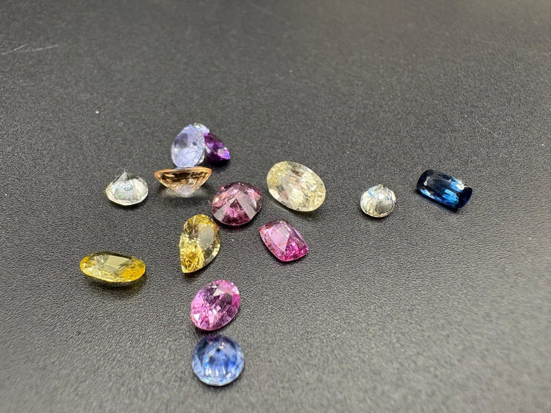 Group of Loose Faceted Gemstones in Assorted Colors (1 of 5)