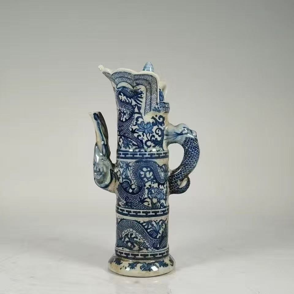 Chinese Porcelain Mutou Pot, 13*9.8cm: A Chinese porcelain mutou pot, part of the traditional gongfu tea service tradition. Pieces of this type are valued by tea collectors for their craftsmanship and tactile quality in daily use. Approxim