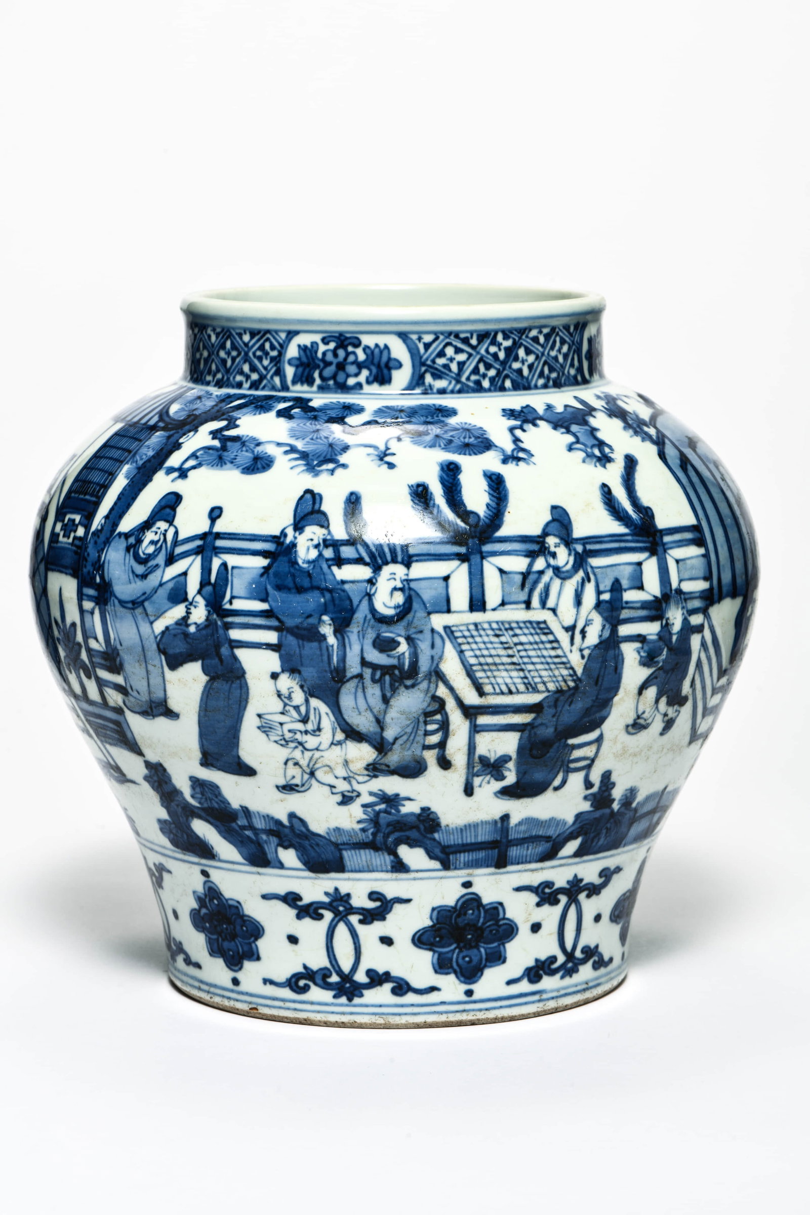 A BLUE AND WHITE 'FIGURE' JAR: A BLUE AND WHITE 'FIGURE' JAR Description: Width: 20 cm Height: 22 cm