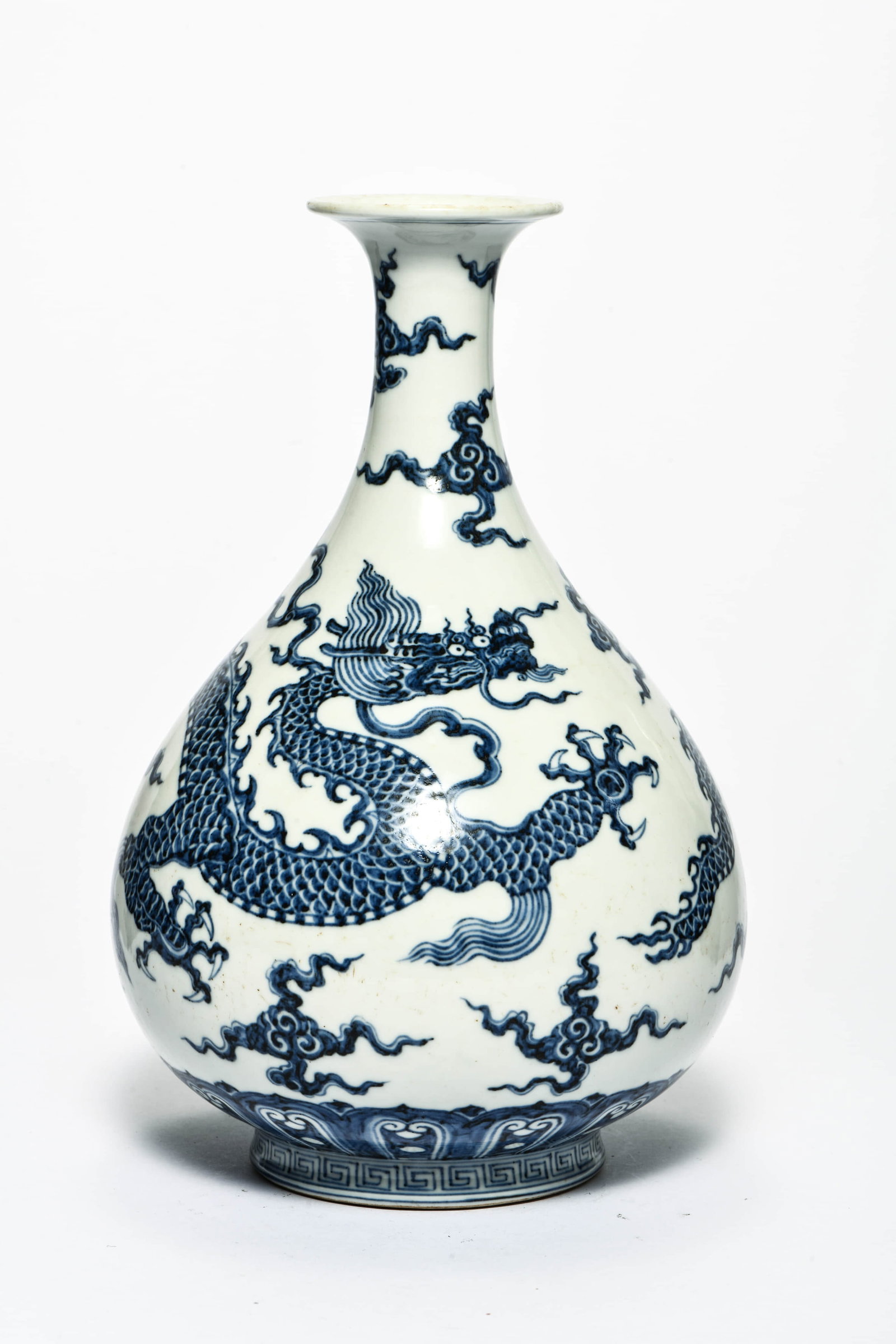 A BLUE AND WHITE 'CLOUD AND DRAGON' VASE (1 of 5)