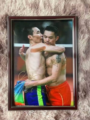 LIN DAN AND LEE CHONG WEI SIGNED PHOTOGRAPH (1 of 2)