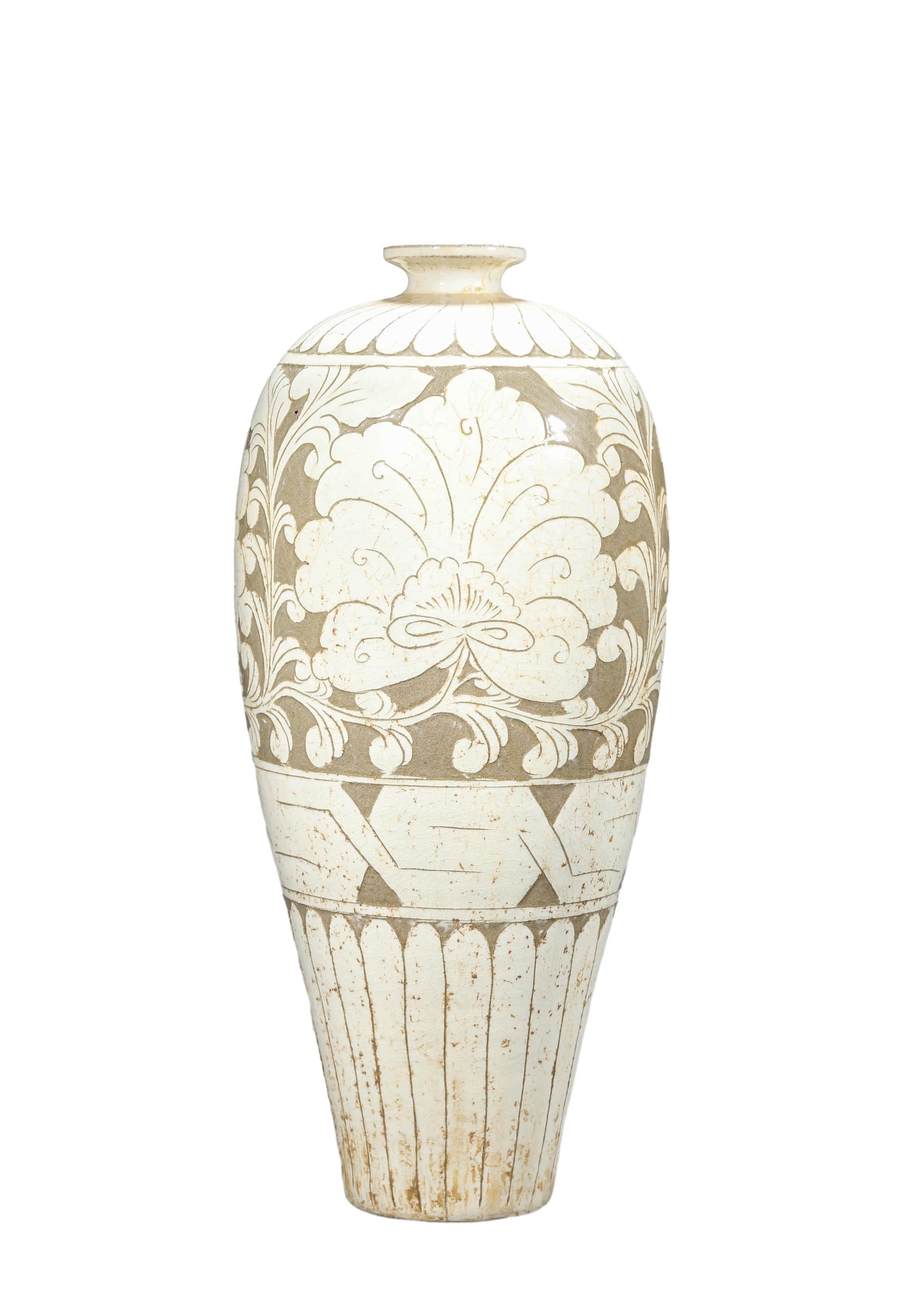 A CIZHOU-TYPE WHITE-GLAZED 'CARVED FLOWERS' MEIPING: A CIZHOU-TYPE WHITE-GLAZED 'CARVED FLOWERS' MEIPING Dimensions: Width: 19 cm (7.5 in.), Height: 56.6 cm (22.3 in.). All measurements are approximate.