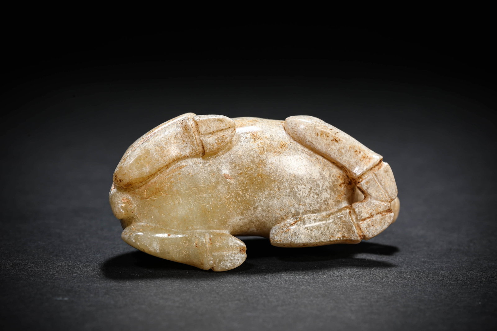 A JADE 'AUSPICIOUS BEAST' ORNAMENT - 6