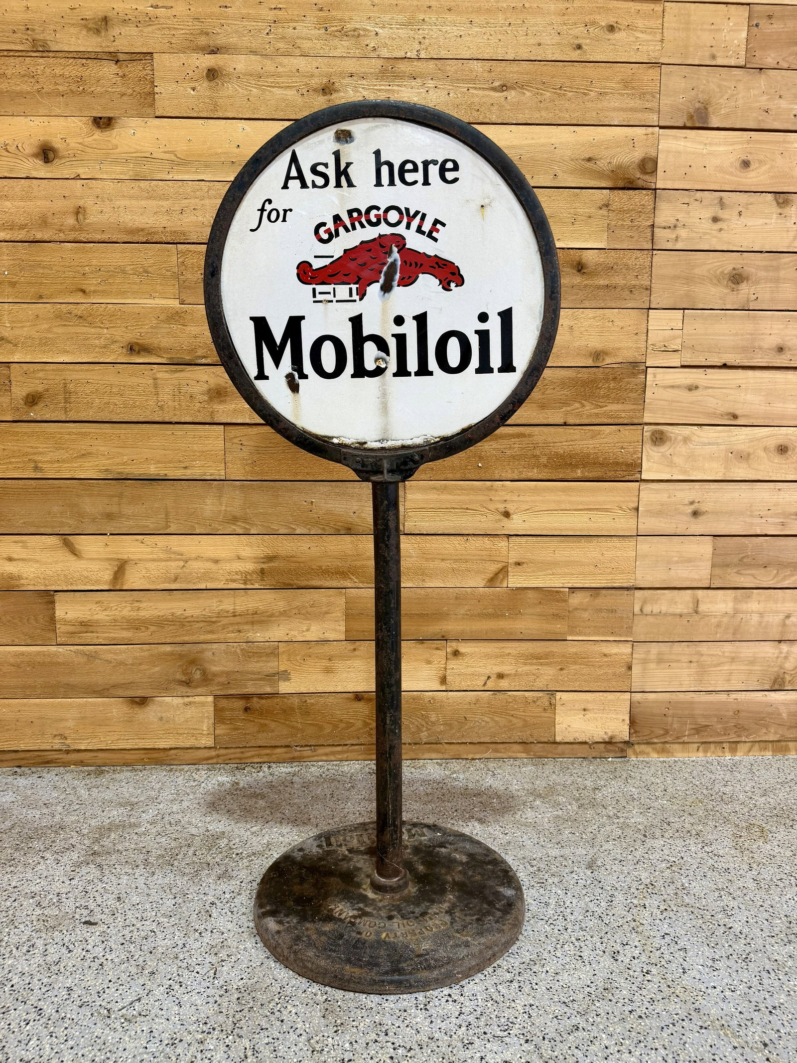 Original Double Sided Porcelain Mobiloil Gargoyle Curb Sign: Original double-sided porcelain Mobiloil Gargoyle curb sign. Both sign and stand are original. Shows some hits in the field and areas of rust, but retains good color and gloss overall. Displays well a