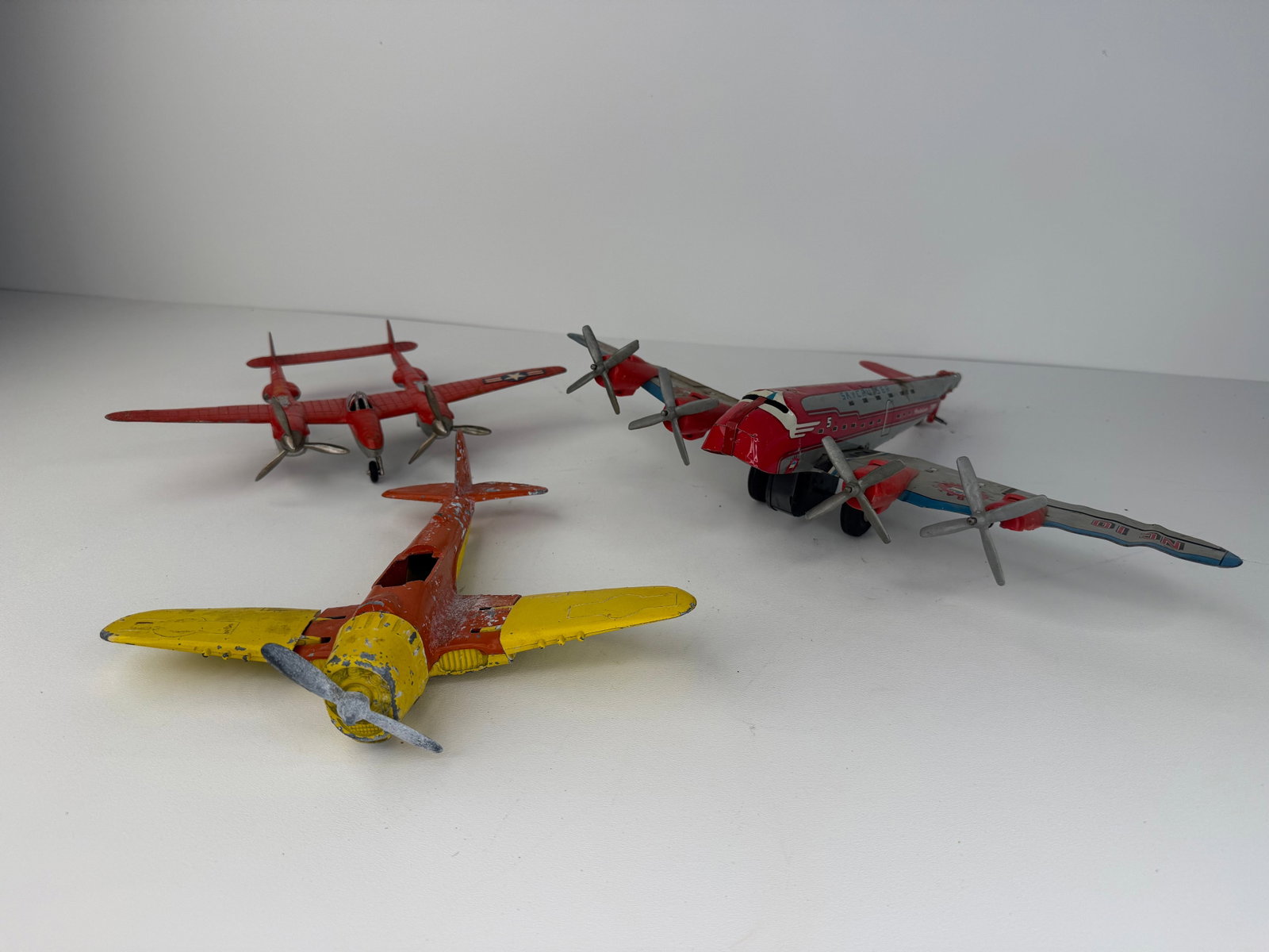 Lot of Three Airplanes (1 of 4)